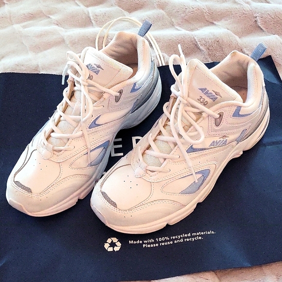 Avia Shoes - Avia 330 Archrocker White and Blue Women's Heavy Duty Dad Sneakers